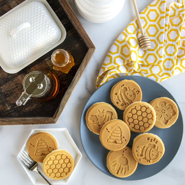 Nordic Ware: Sweet Honey Bee Pancakes