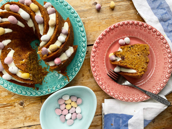 Easter Carrot Bundt Cake Recipe by @Dominthekitchen