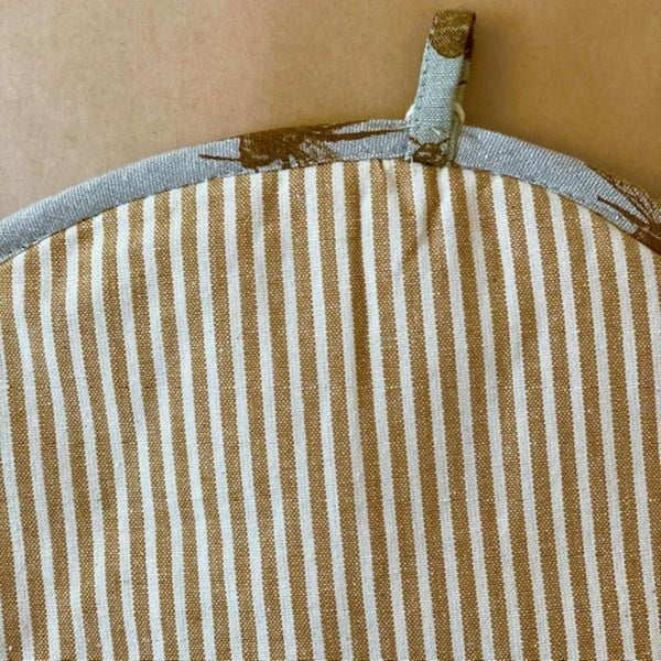 Honey Bee Aga Type Cover - Pad