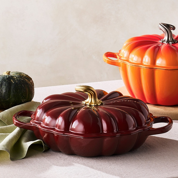 Le Creuset Garnet Shallow Pumpkin Casserole -  2.5L