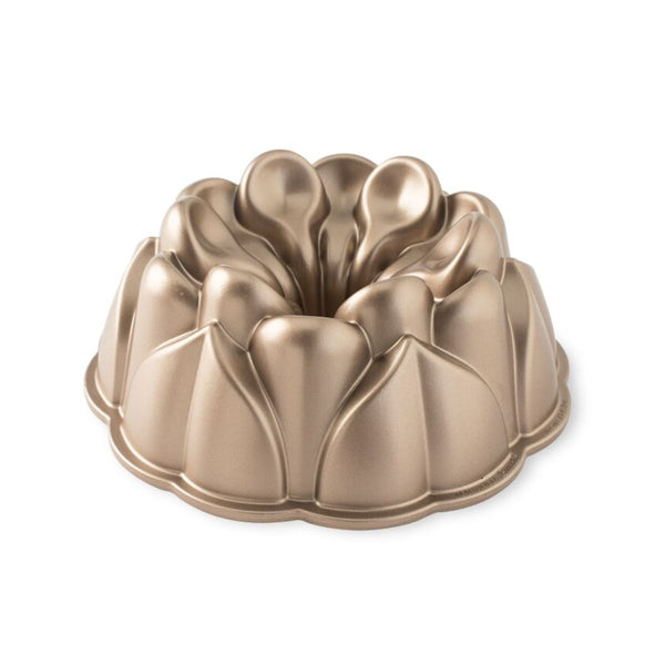 nordicware magnolia bundt pan