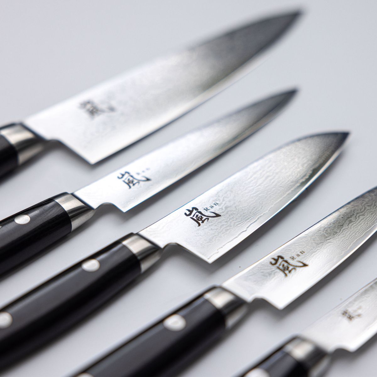 Yaxell Ran 5-Piece Knife Set with Magnetic Walnut Knife Block