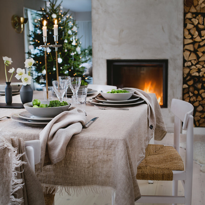 Himla Levelin Tablecloth - Throw/Silver