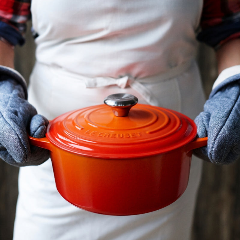 Le Creuset Signature Round Casserole 20cm - Volcanic