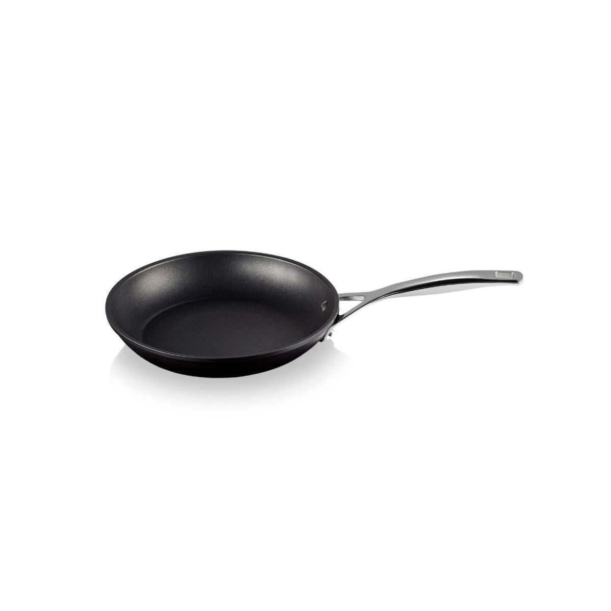 Le Creuset Toughened Non - Stick Shallow Frying Pan 20cm