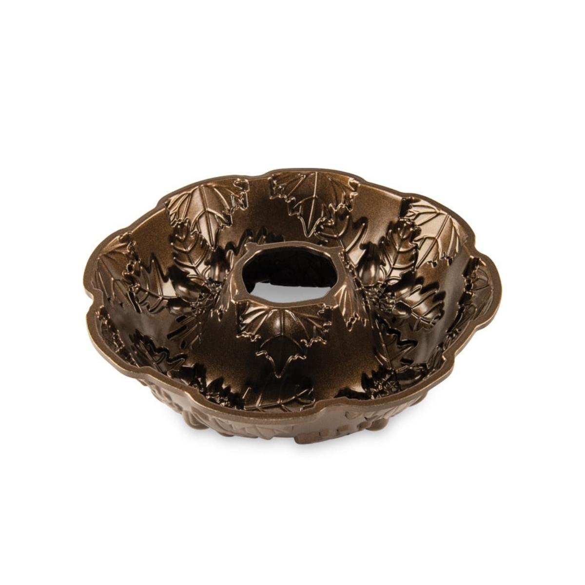 Nordic Ware Autumn Wreath Bronze Bundt Cake Pan | Divertimenti