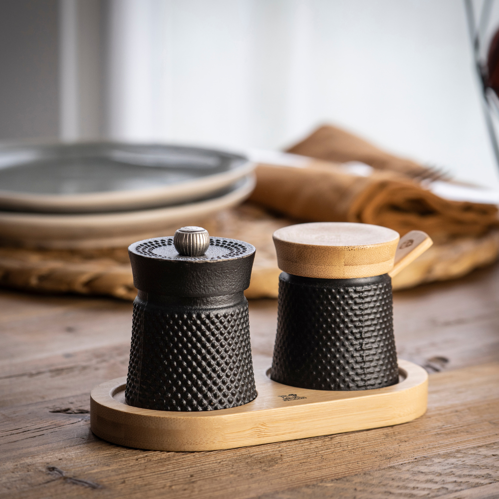 Peugeot salt pepper outlet mill